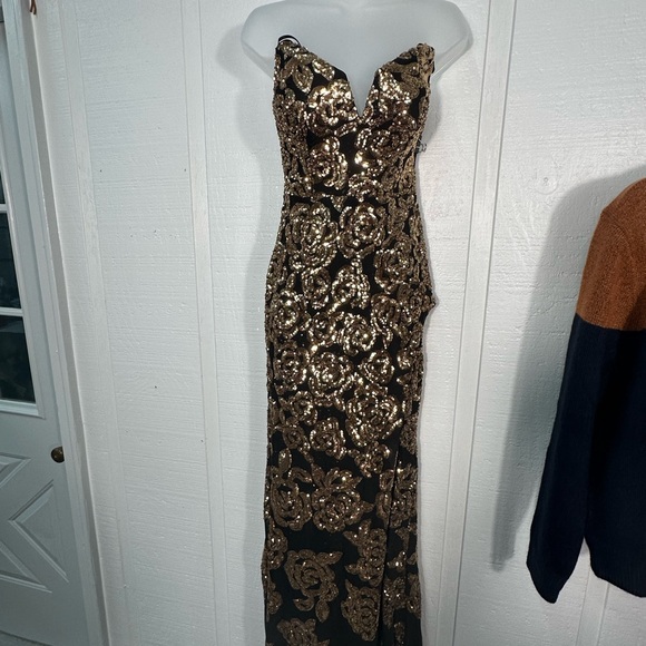Blondie Nites Strapless Sequin Dress Size 3 NWOT - Picture 4 of 16